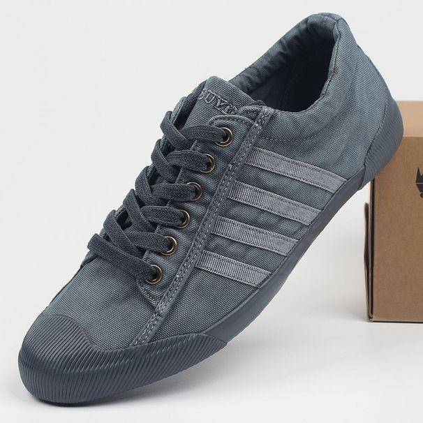 European And American-Style Retro Low Top Solid Color Non-Stinky Canvas Shoes_voghion.com