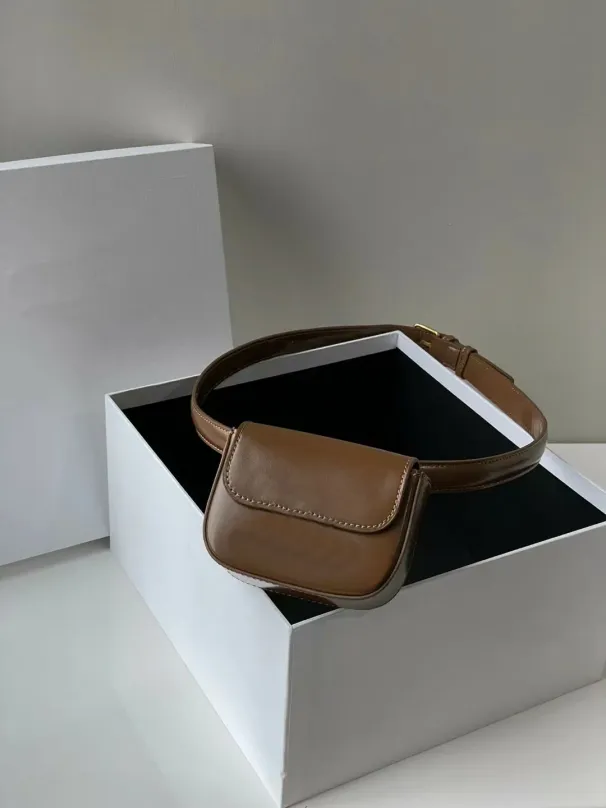 Borsa a tracolla in vera pelle con fibbia in metallo dorato, marsupio, spalla, patta frontale, portafoglio alla moda, 2024_voghion.com