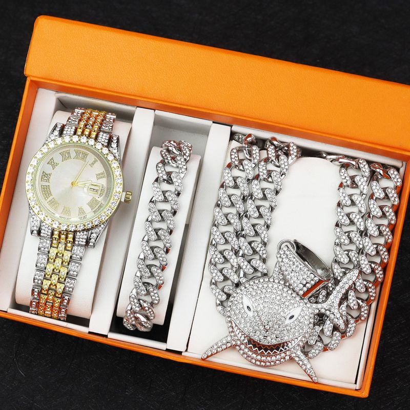 Geschenkbox Uhr Hai Anhänger Kubanisches Hip Hop Armband Halskette Set mit Diamanten Quarzuhr_voghion.com