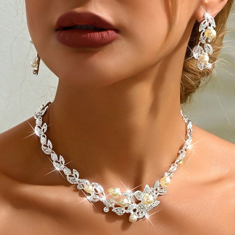 Bijoux de mariée bijoux en alliage perle strass collier boucles d'oreilles ensemble deux pièces pour femmes_voghion.com