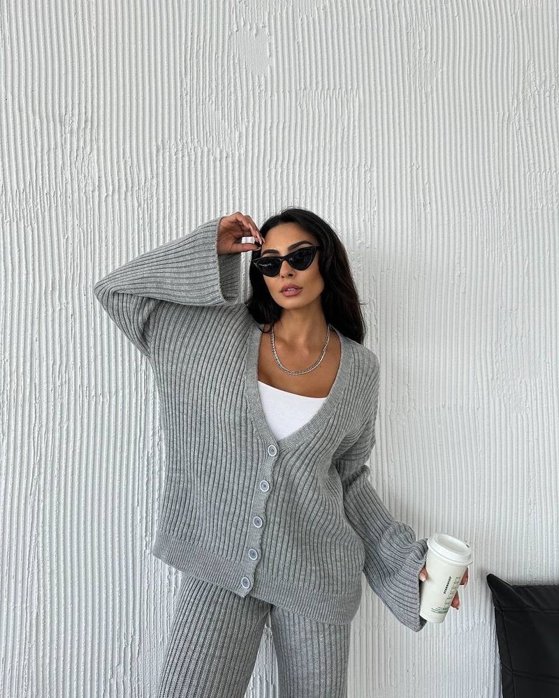 Damen-Set aus Strickjacke und Hose mit Knopfleiste – Langarm-Outfit aus festem Strick, lässiges zweiteiliges Ensemble (S/M/L/XL)​_voghion.com