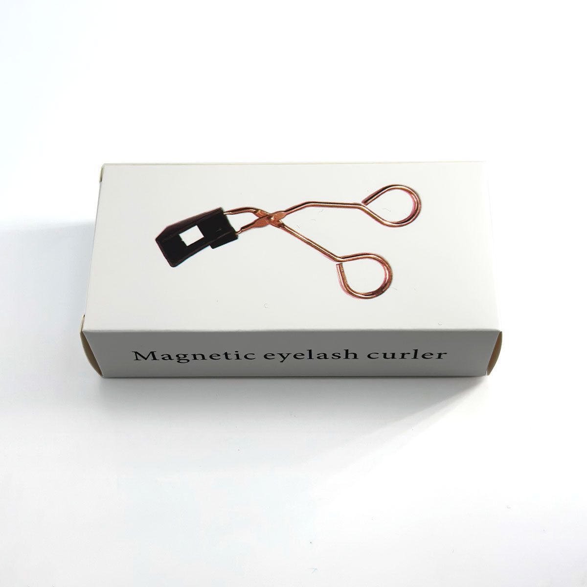 Kit de cílios magnéticos com 5 peças e aplicador - reutilizável e fácil de aplicar (fixação forte, sem necessidade de cola, perfeito para iniciantes e profissionais)_voghion.com