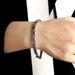 Bracciale da uomo alla moda in acciaio inossidabile nero con fibbia quadrata in titanio e catena intrecciata Hip Hop con chiusura a moschettone_voghion.com