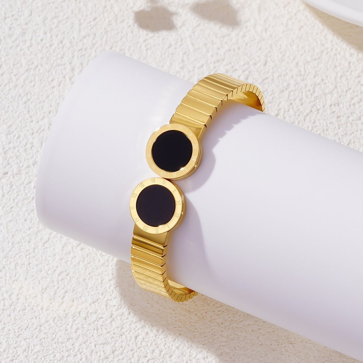 Bracciale in acciaio al titanio con numeri romani - Placcato (anti-scolorimento, gioiello alla moda per bambini)_voghion.com