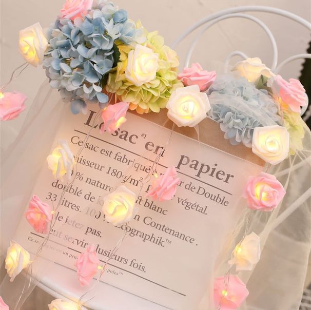 Guirlande lumineuse romantique à LED avec roses - Décoration de mariage, Saint-Valentin, Noël et fête à piles_voghion.com