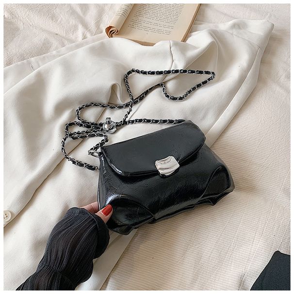 Sac à chaîne haut de gamme de Style étranger pour femmes, nouveau Design de Niche, sacoche froissée à bandoulière à la mode, petit sac carré, 2023_voghion.com