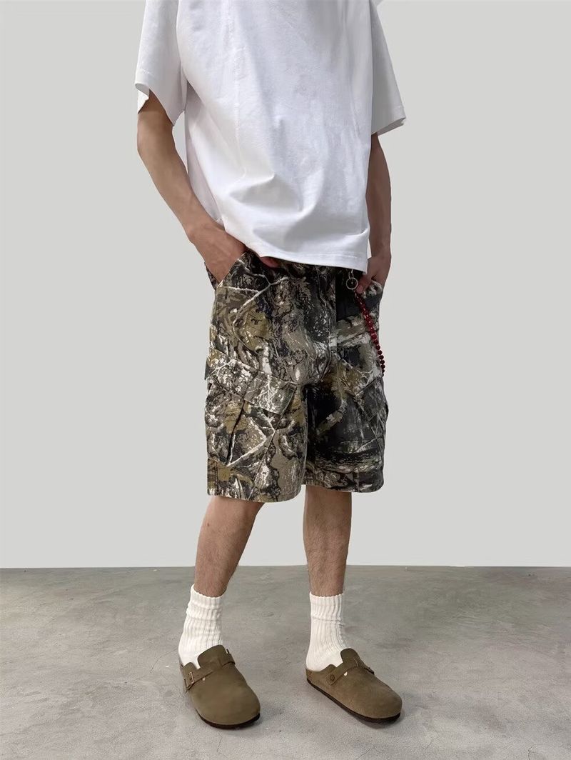 Ropa para hombre, estilo retro, estilo harajuku, con estampado de camuflaje, holgado, informal, para el trabajo y pantalones cortos._voghion.com