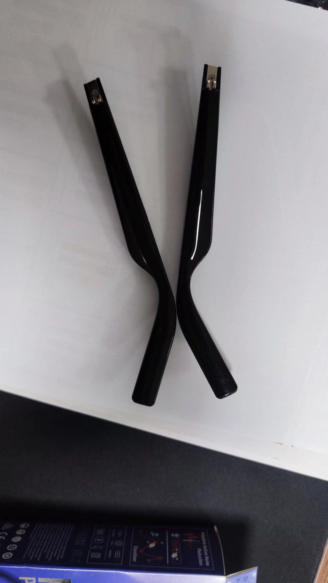 2023 Nova inteligentna sončna očala z okvirjem proti modri svetlobi, glasbenimi klicami in Bluetooth očali_voghion.com