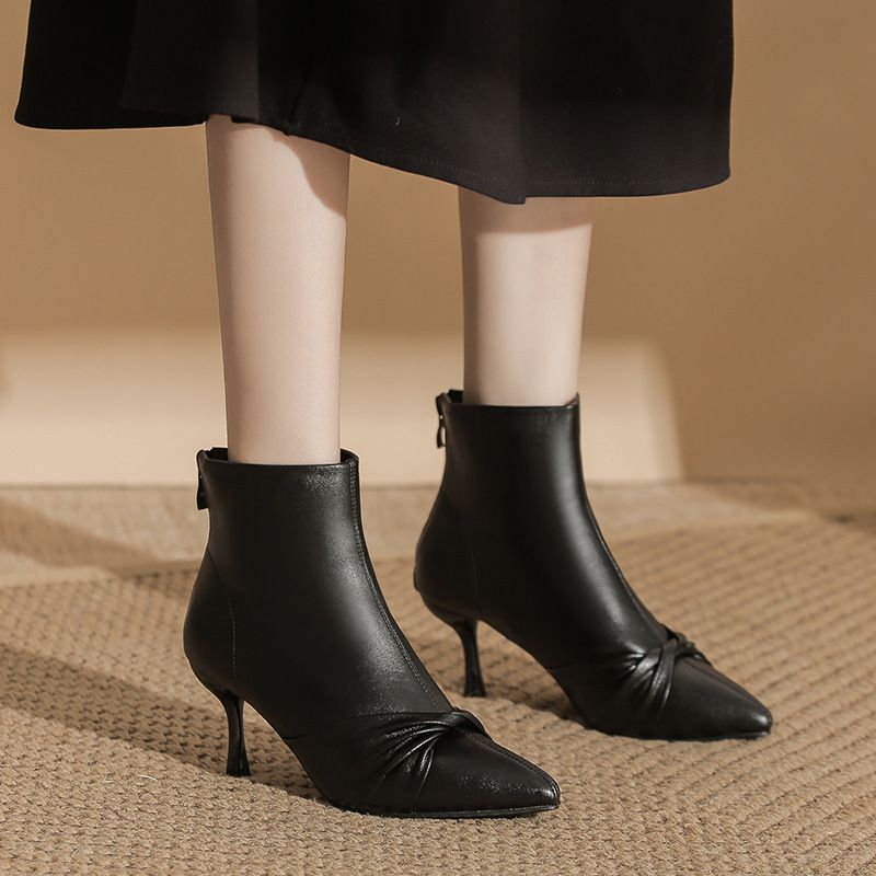 2025 New Pointed Toe Stiletto Heel Plus Size Shot High Heels Women's Black Vesatile Matin Ankle Boots With Back_voghion.com