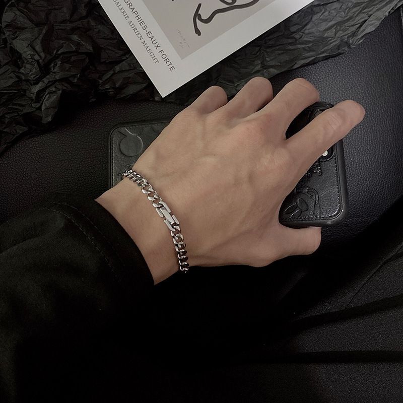 Europäisches und amerikanisches Armband mit kubanischem Verschluss für Herren im Hip-Hop-Stil, Damen-Nischen-Design, Titanstahl_voghion.com