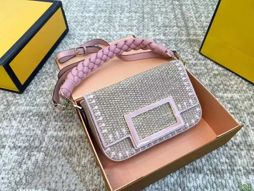 Kadınlar için Tasarımcı Mini Omuz Dokuma Hasır Çanta Yazlık Plaj Çevirmeli Çapraz Çanta Sıfır Cüzdan_voghion.com