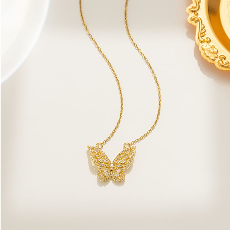 Collana a farfalla cava femminile micro-zircone intarsiato atmosfera super fatata nella rete di marea collana a catena con clavicola farfalla tridimensionale rossa_voghion.com