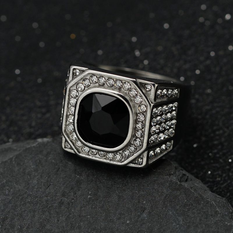 Nuovo anello da uomo personalizzato in acciaio inossidabile 316 con diamante colorato tridimensionale_voghion.com