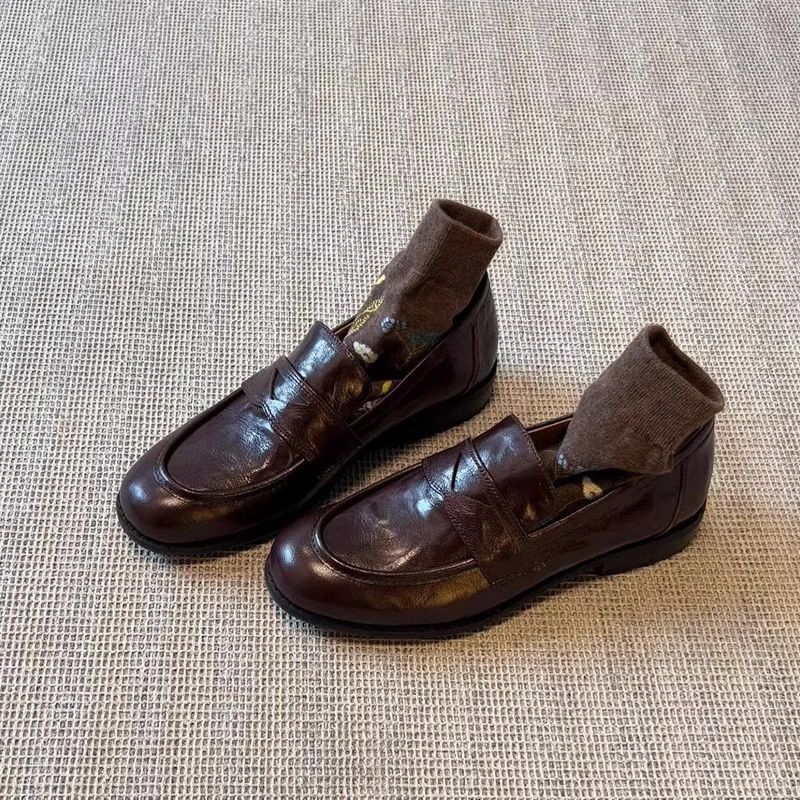 Versão em pele de carneiro ~ Sapatos femininos slip-on preguiçosos de 2025, sapatos baixos com salto grosso, mocassins estilo britânico_voghion.com