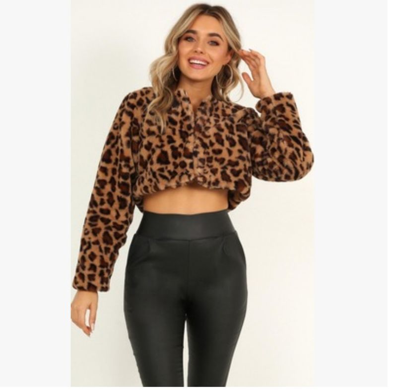 Women'S autumn leopard print long-sleeved short hidden button cardigan top plush jacket_voghion.com