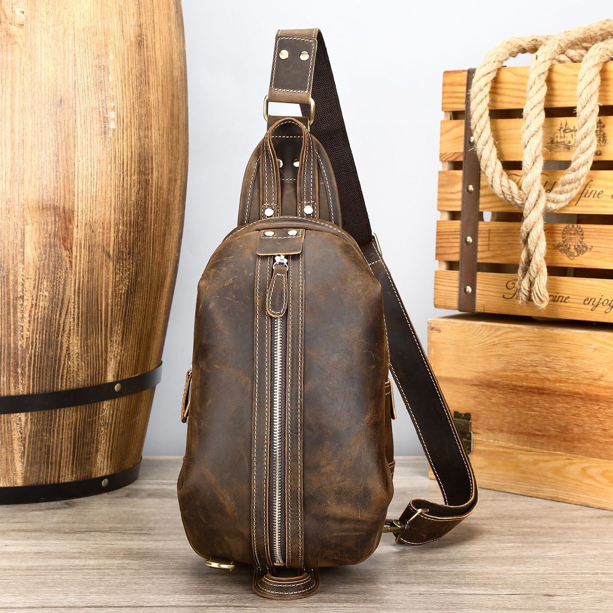 Herren Retro Echtleder Brusttasche High-End Große Kapazität Sporttasche Erste Schicht Rindsleder Herren Brusttasche Trendy_voghion.com