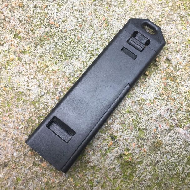 Accendifuoco di sopravvivenza e fischietto di emergenza: accendifuoco portatile 3 in 1 per campeggio, escursionismo e avventure all'aria aperta_voghion.com