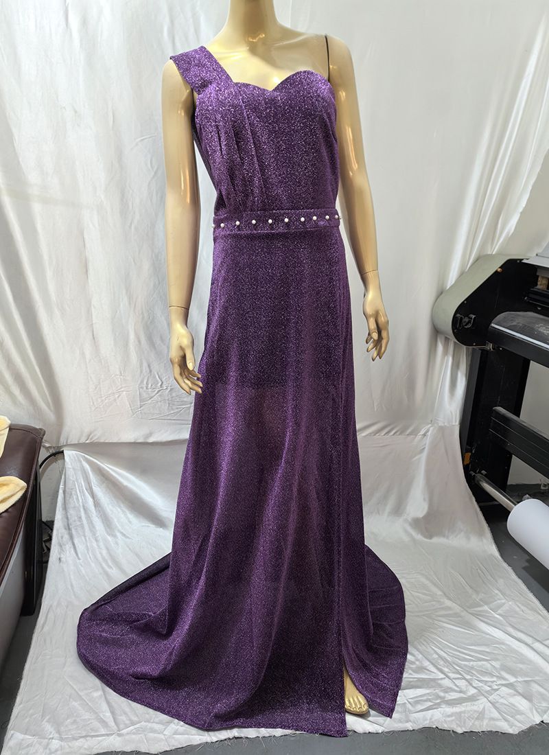 Damenbekleidung Sommer Neckholderkleid Langes Bankett-Stil Sexy Und High-End One-Shoulder Stamping Langes Abendkleid_voghion.com