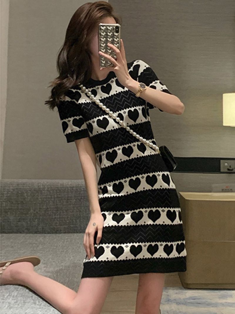 Nuovo stile francese nero con un design di alta qualità, abito in maglia per le donne in estate_voghion.com
