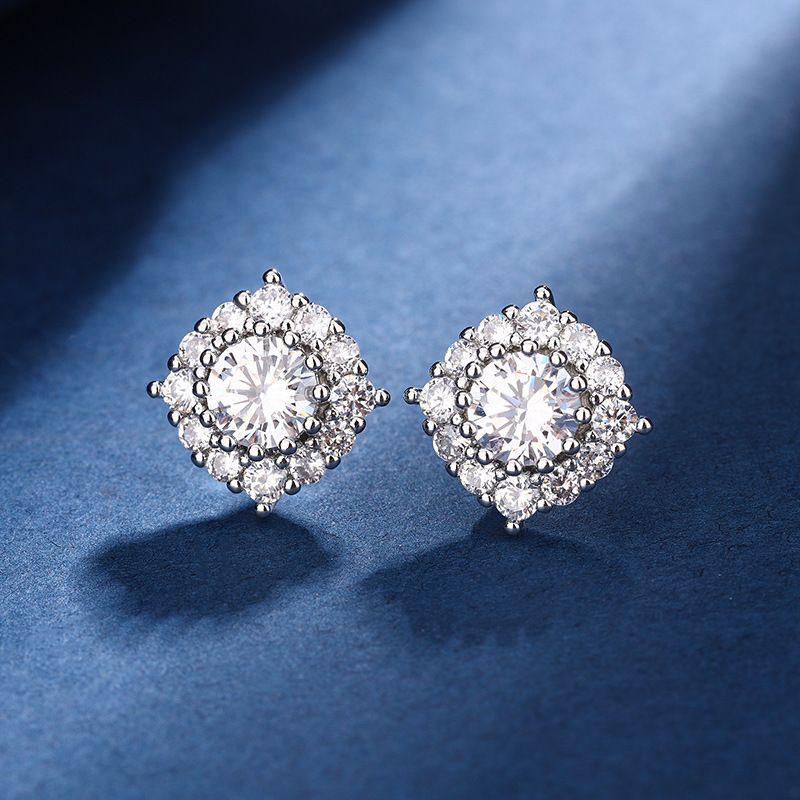 Full Diamond Versatile Earrings Temperament Niche Design Sense Fashion 1 Carat High-end Simple Women's Fashion Stud Earrings_voghion.com