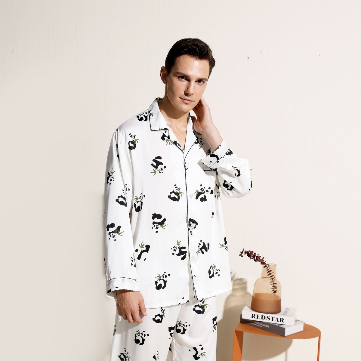 2022 New Summer Men's New Panda Ice Silk Satin Pajamas Long Sleeve Pants Set Men's Home Clothes Wholesale_voghion.com