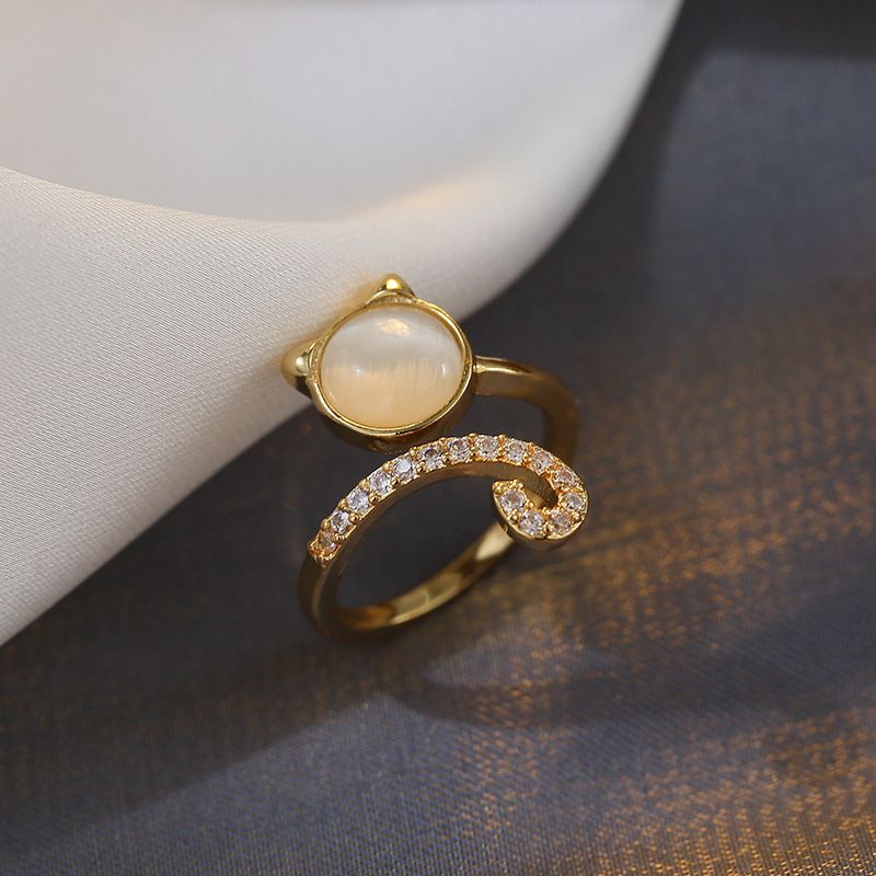 Bague en diamant en pierre d'oeil de chat tendance de style design, petite et luxueuse décoration à la main, bague simple_voghion.com