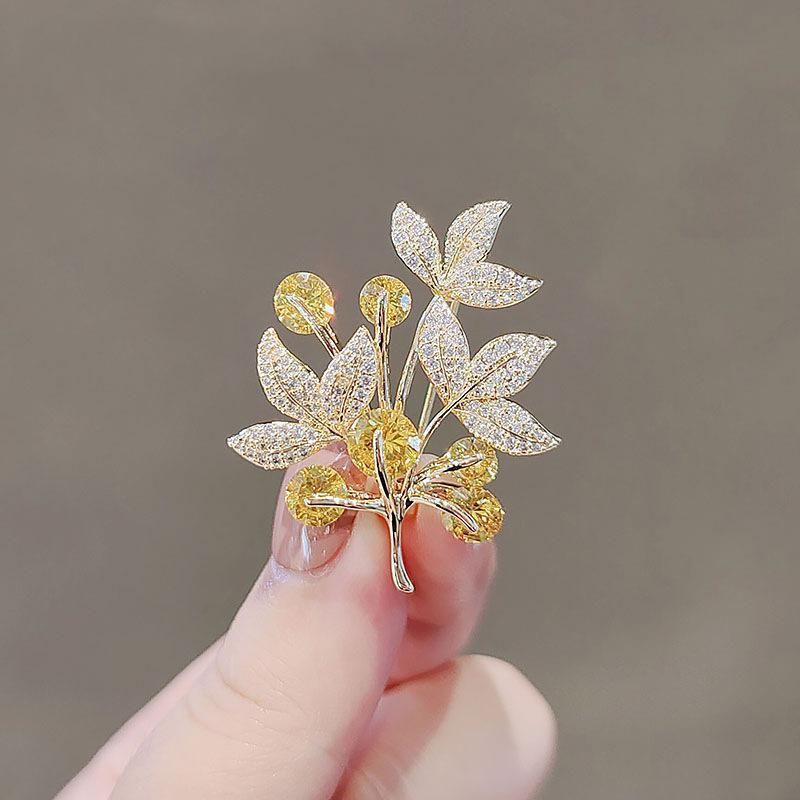 2025 Nieuwe Lucky Tree Dames Broche Dames Lucky Tree Tide Pin Dameskleding Accessoires Anti-licht Gesp Corsage_voghion.com