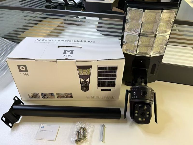 Luz de segurança solar com câmera 4G - Sistema de vigilância HD externo sem fio à prova d'água de 16 W (CFTV PTZ multifuncional com energia solar)_voghion.com