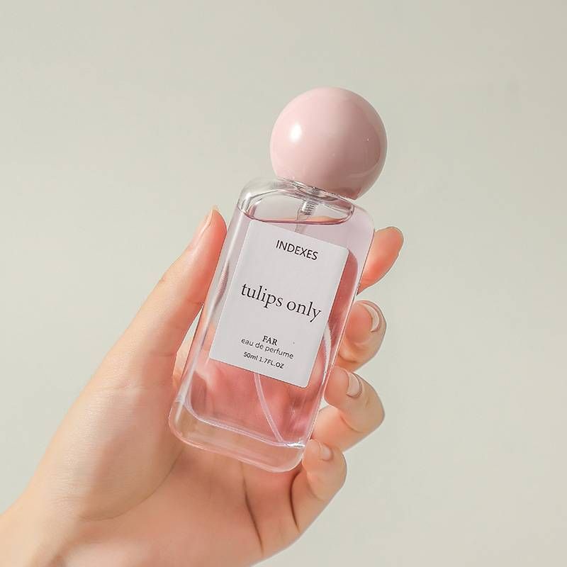 Profumo Index: il romanticismo rosa delle donne incontra la fragranza del tè fresco, la natura degli studenti_voghion.com