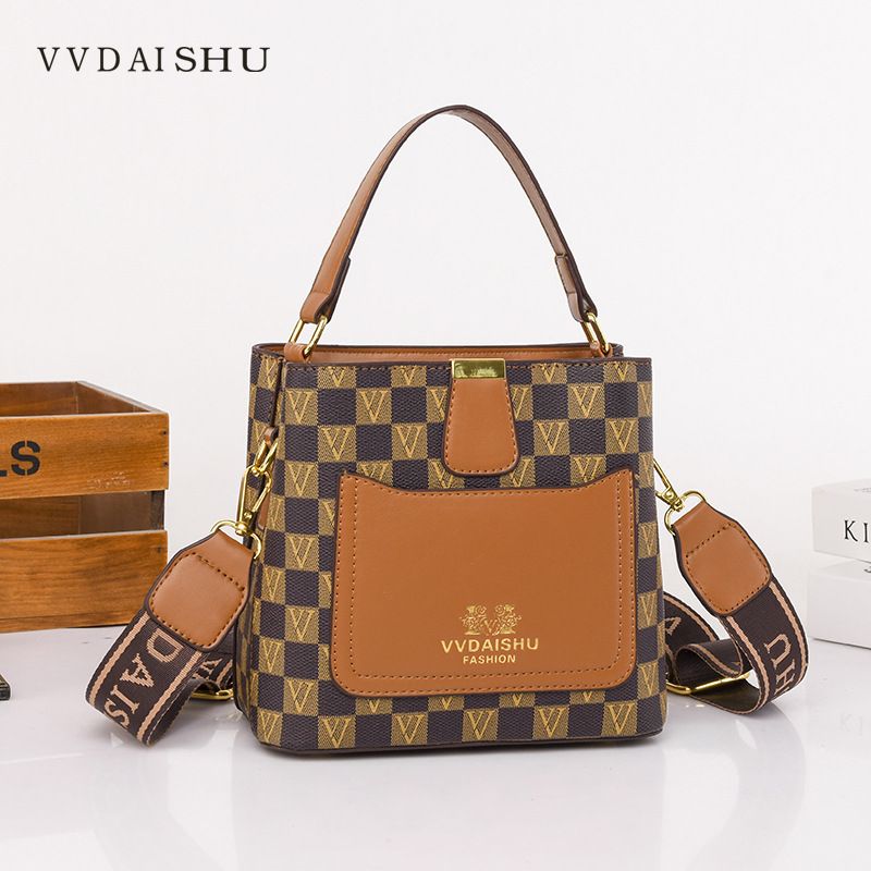 2023 New Hot Selling Trendy Bucket Bag Checked Women's Bag Women's Shoulder Bag Fashion Versatile Crossbody Bag_voghion.com