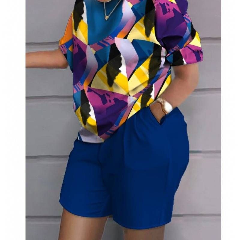 Zweiteiliges Set für Übergrößen-Outfits, zweiteiliges Set mit Kurzarm-T-Shirt und Shorts in Übergröße mit Karomuster für Damen_voghion.com