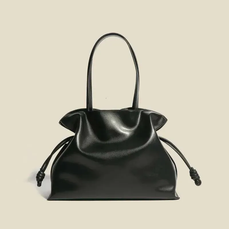 Designer-Taschen 2025 Leder-Glückstasche, elegante Unterarm-Umhängetasche aus Rindsleder für Damen, großer Eimer mit plissiertem Design_voghion.com