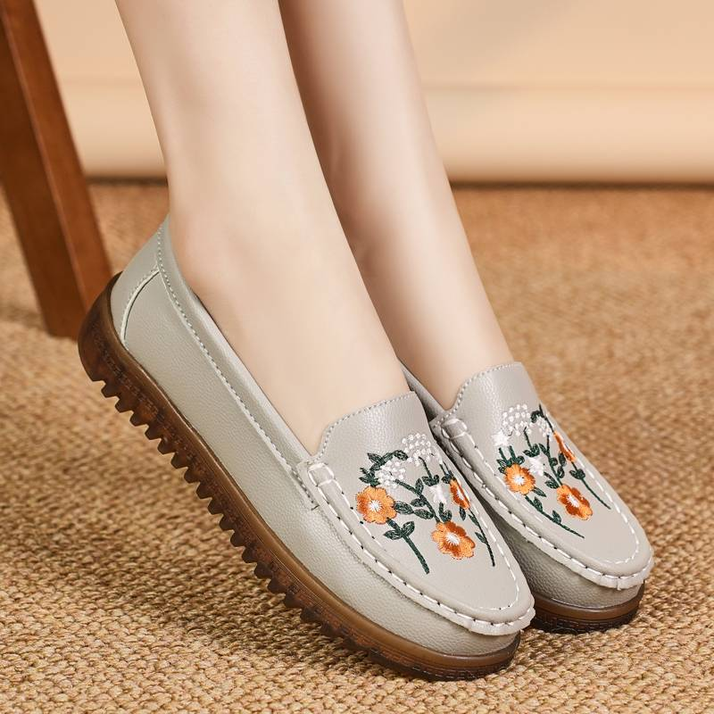 ‌LullabyLoafer: Dreamy Comfort, Wrapped In Dots_voghion.com