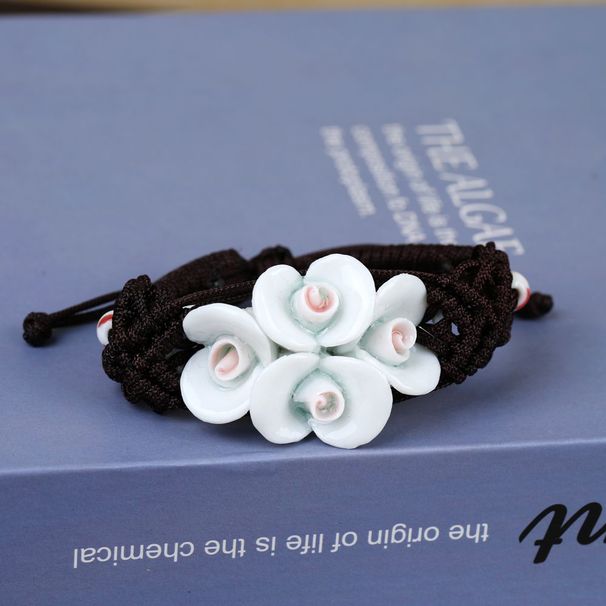 Jingdezhen-Keramik – Perlenarmbänder mit Charakteren, handgefertigt – mit Emaille-Anhängern und Blumenanhängern für den täglichen Gebrauch, für eine verspielte und stilvolle Atmosphäre_voghion.com