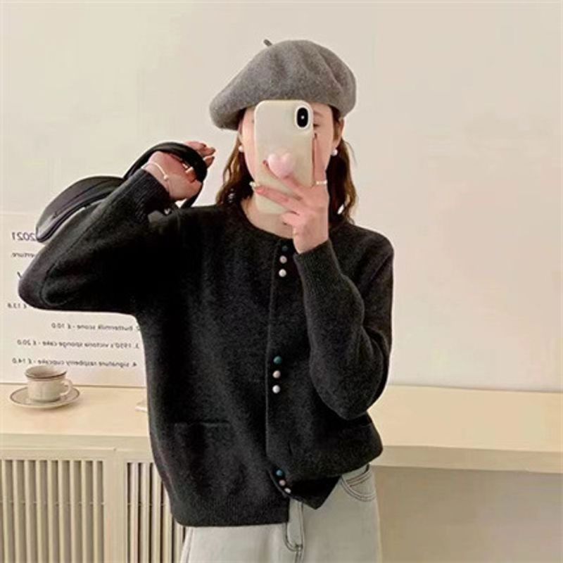 Frühling 2024 neue modische Western-Stil Pullover Jacke für Frauen, Internet berühmte Farbe Knopf lose Strickjacke,_voghion.com