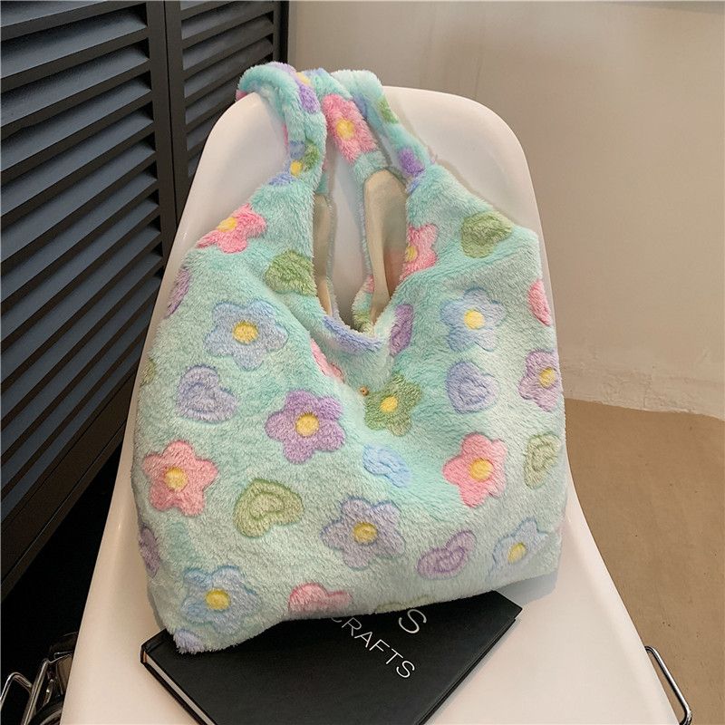Gentle, fashionable, minimalist temperament, large capacity plush single shoulder women, new Korean version Tote bag for_voghion.com