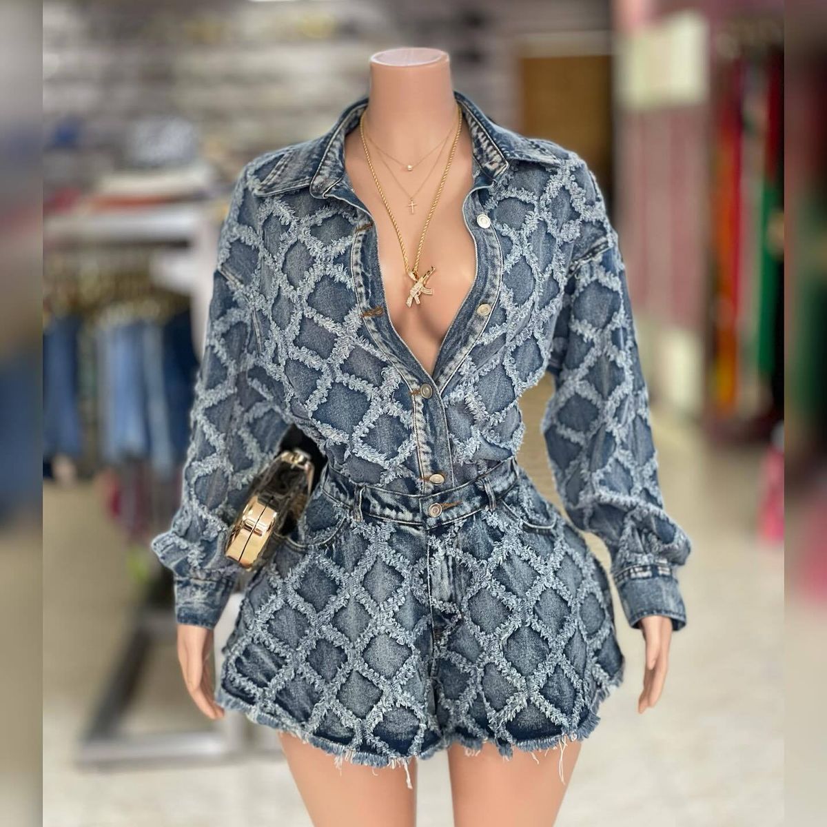 Dametøj Ny damemode diamantformet råkant hæklet vasket cardigan top og en linje shortssæt_voghion.com