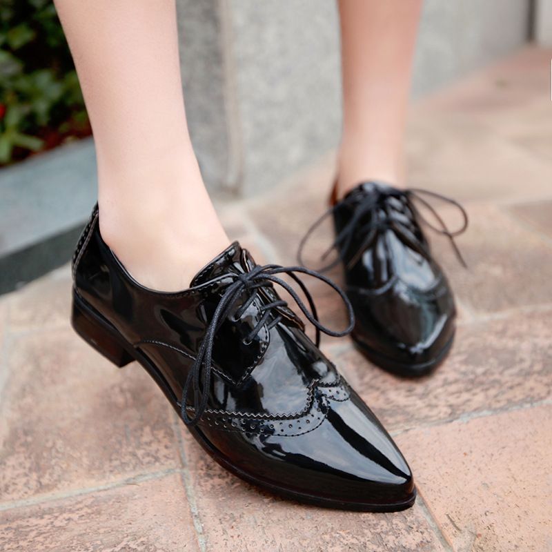 Spring Summer Autumn New Brogue Burnt Flower Hollow Square Heel Single Women's Pointed Toe Patent Ladies' Small Leather_voghion.com
