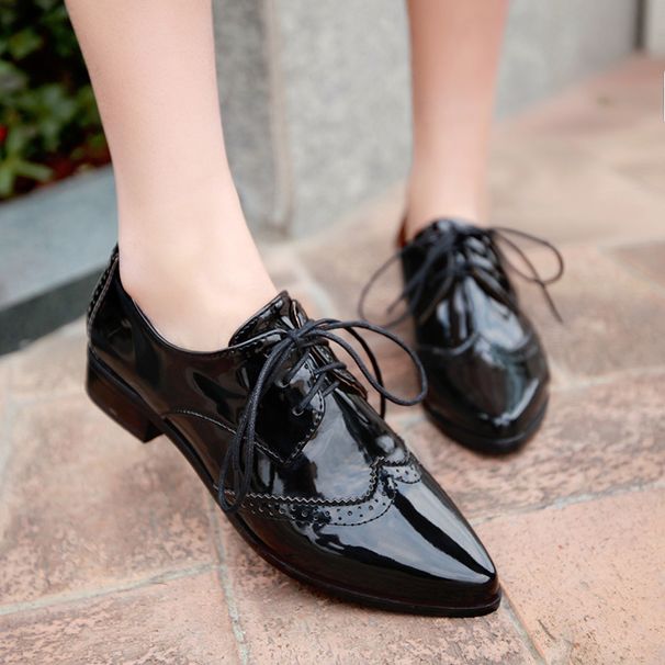 Spring Summer Autumn New Brogue Burnt Flower Hollow Square Heel Single Women's Pointed Toe Patent Ladies' Small Leather_voghion.com