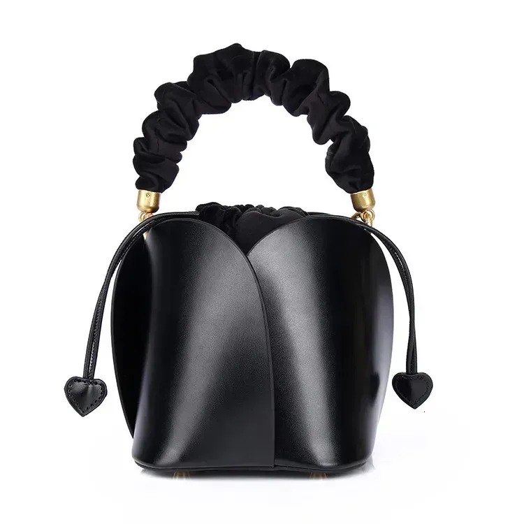 UBELLIN Mini borsa a secchiello da donna in vera pelle, borsa a tracolla da donna, borsa a forma di fiore, borsa a mano Y, borsetta 250107_voghion.com