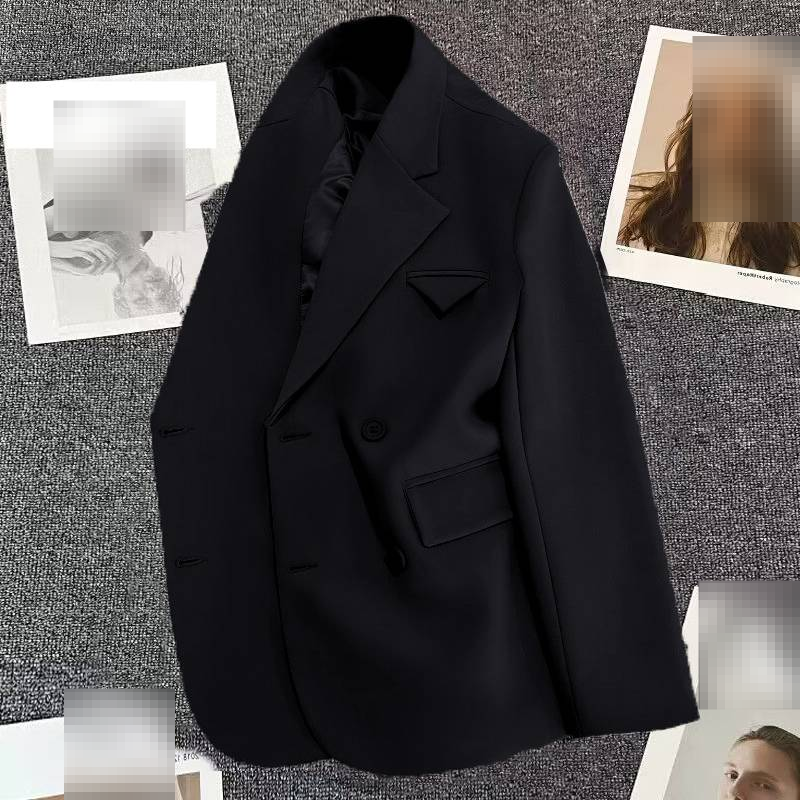 Damen-Modenschauen Blazer mit kleinem Gürtel_voghion.com