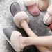 Frauen Hause Innen Schlafzimmer Paar Slipper Solide Weiche Flip-Flops Winter Warme Pelzigen Plüsch Schuhe Für Männer Hausschuhe_voghion.com