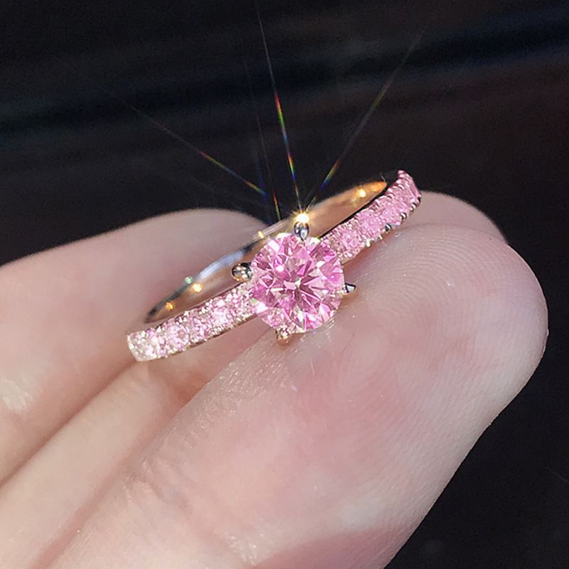 Versilberter Unisex-Ring mit simuliertem Zirkonia. Bitte bestellen Sie einen Ehering._voghion.com