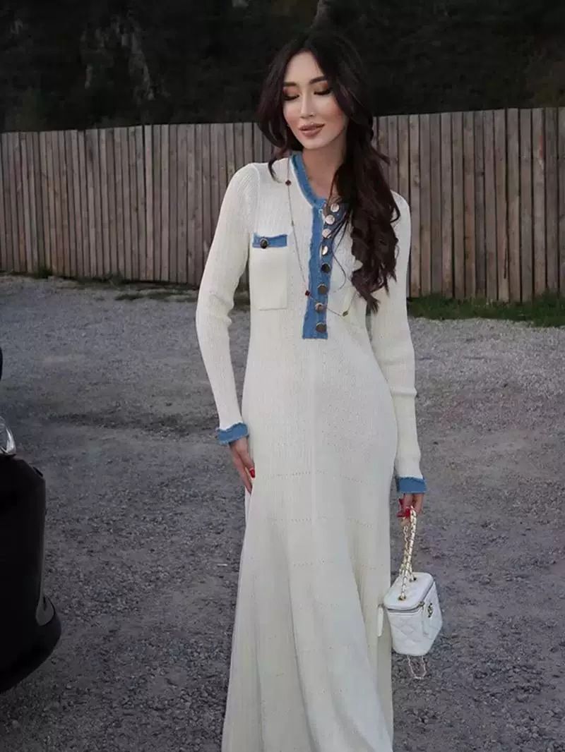 Robe élégante en maille taille haute avec boutons métalliques – Robe mi-longue moulante extensible et ajustée pour le travail et les soirées (S/M/L/XL)_voghion.com
