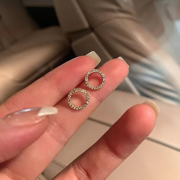 Korean minimalist and exquisite small circle niche fashion, versatile design, earrings, earrings_voghion.com