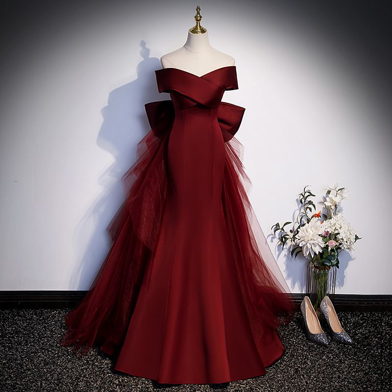 Abbigliamento donna Abito da sera a sirena color bordeaux Donna Bel Canto Solo Vocale Musica Arte Esame Toast Incontro annuale Host Monospalla Abito da sposa leggero_voghion.com