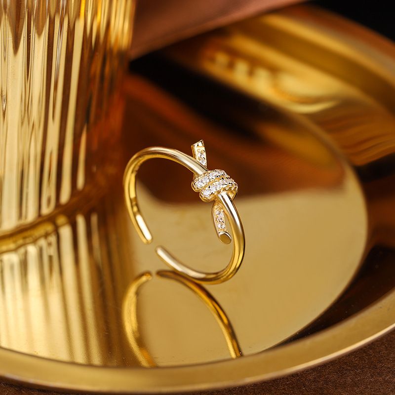 S Argento con anello di giunzione con nodo dal design unico e leggero, semplicità ed eleganza_voghion.com
