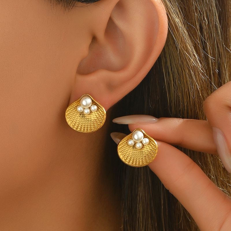 Ins Style Women's Earrings - Small And Luxurious, Versatile Shell Inlaid Pearl Stud Earrings With Design Sense_voghion.com