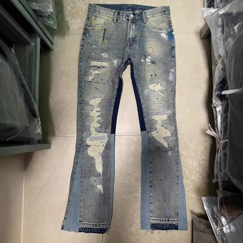 Roupas masculinas lavadas, velhas, danificadas, buracos, bigode de gato, bordado, estampa, respingos de tinta, micro jeans largos_voghion.com