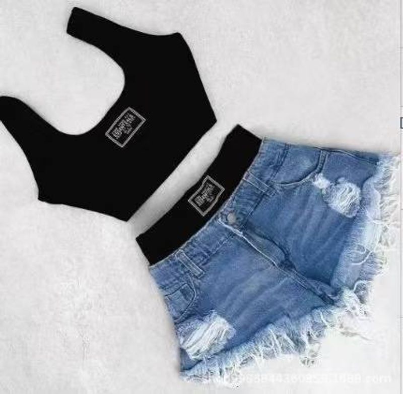 Damen-Jeansshorts mit Tube-Top und Hosenträgern – vielseitiges Slim-Fit-Outfit (sexy Y2K-Stil)​_voghion.com